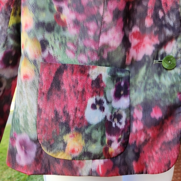 Peter Nygard Jacket with 3/4 length sleeves, size 10, Mid Hip Length - Picture 4 of 6